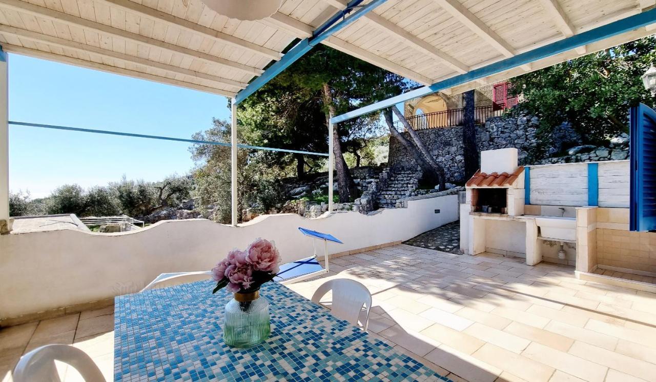 Casa Funnuvojere By Lovesud Corsano  エクステリア 写真